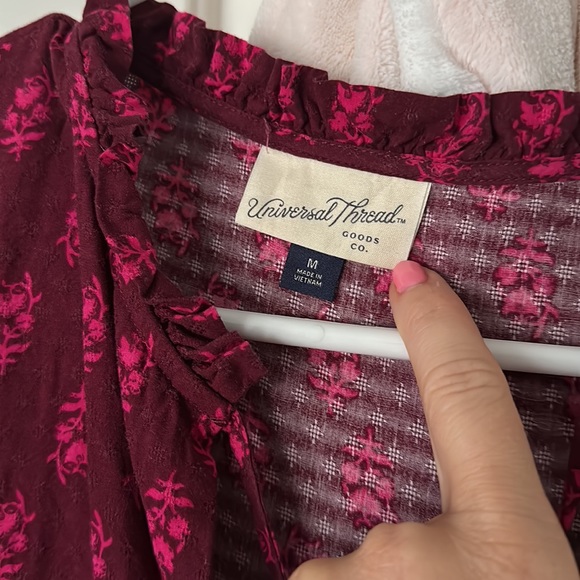 Target dress. Size MEDIUM - Picture 2 of 2